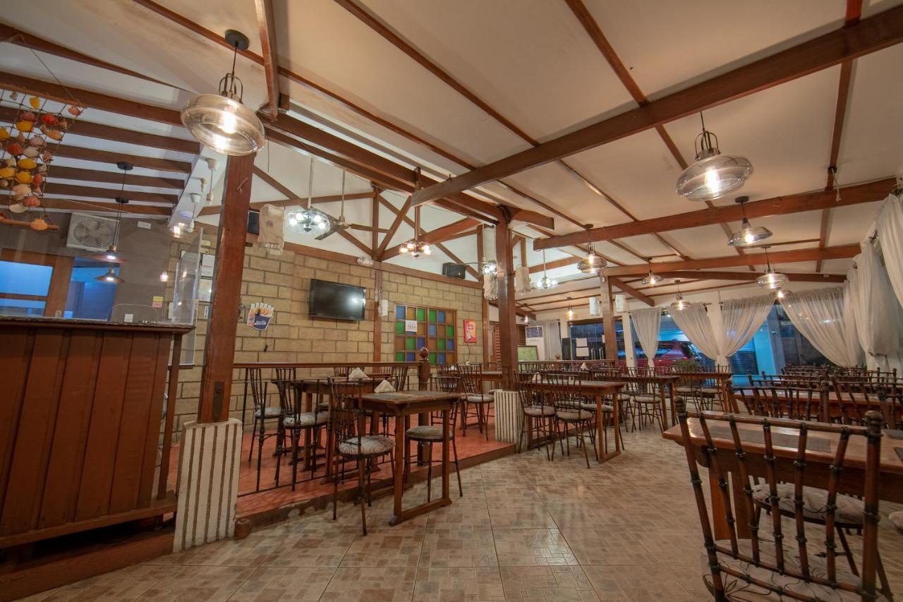 Rosvenil Hotel Tacloban Exterior photo